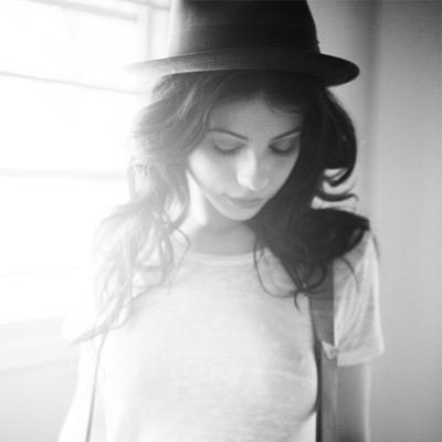 WeildingFire's profile picture. 23 year old daughter if Heph. At least that's what I call the old man that gave me social anxiety and absoultey no social life. ||PJO~SV~RP||