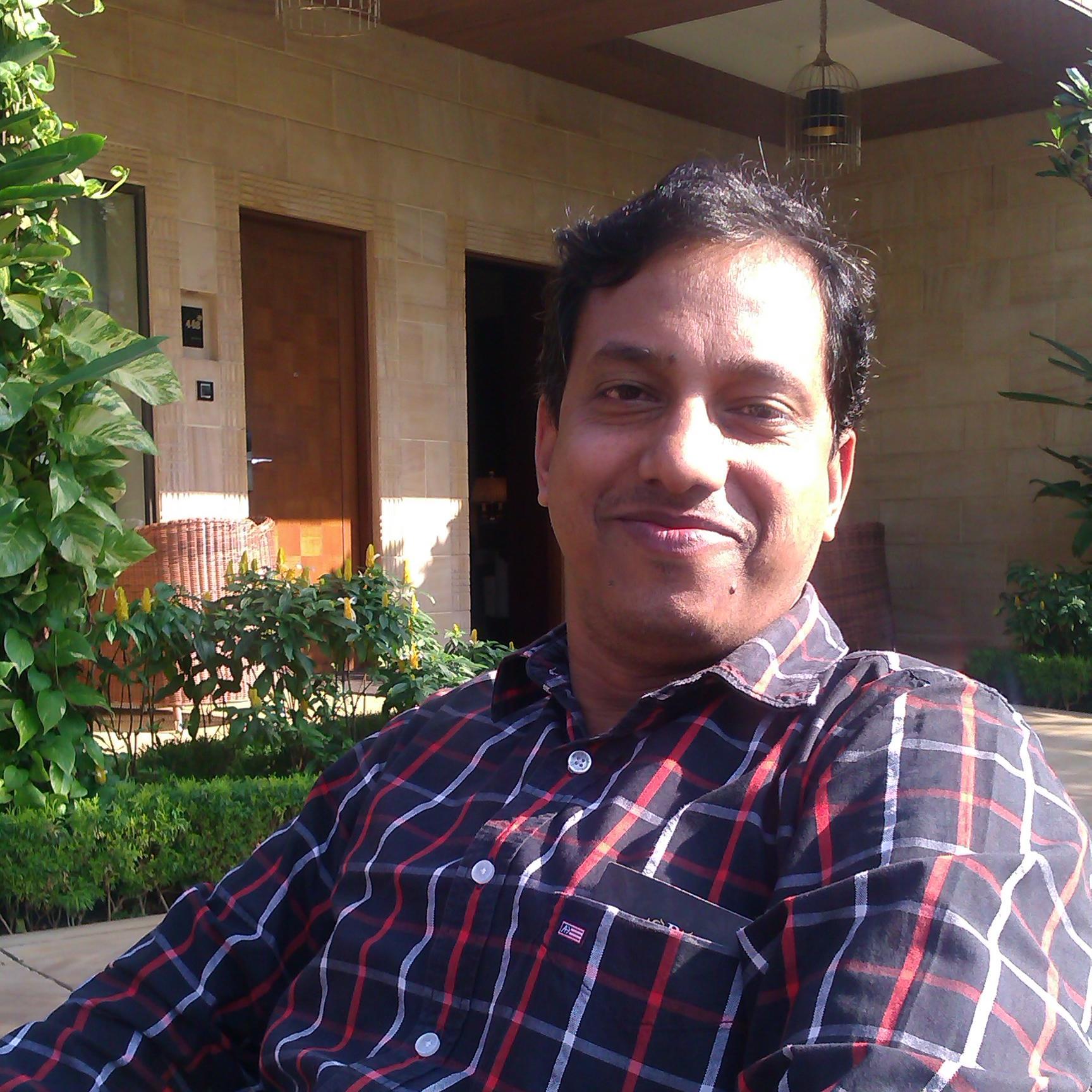 Journalist with Free Press Journal |Lokmat Times| DNA| 
 Hindustan Times| Afternoon Despatch and Courier/ MBA| blogger # RTs not endorsement