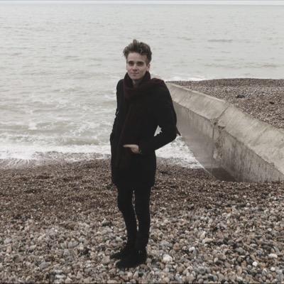 PLEASE FOLLOW @justsomelayouts FOR AWESOME LAYOUTS. PLEASE GET THAT ACCOUNT POPULAR BECAUSE @aussietroyler WORKS HARD ON THEM! PLEASE PLEASE PLEASE