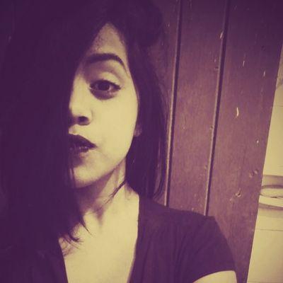 insta/Mariana_Ruffino/ minha banda ,de rock cristã chama-se Recomeçar