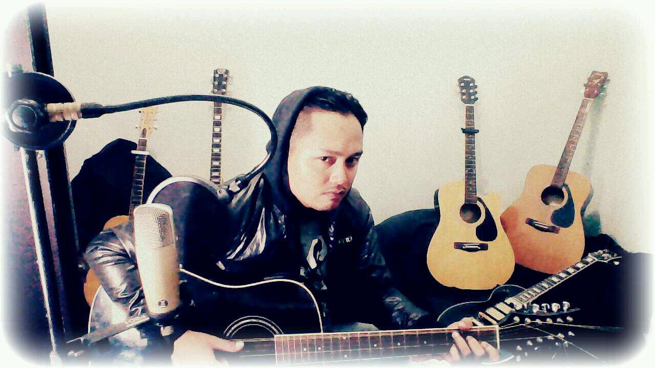 Ryu x - guitar player,song writer,singer,hard worker,love my family