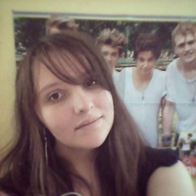 Gleek, Youngster, JCat and The Vamps fan ♡ be yourself ♡
 tonight we are young Pontefract UK 17