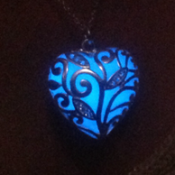 Precious_Glow's profile picture. Jewelry Maker