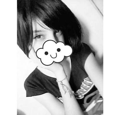 Otaku (Otome)
15 anos... Nanica
Kpop is life... Jpop is life.
Doramas amo♡ 
Cosplayer mirim. 
Animes♡ Desenhista♡