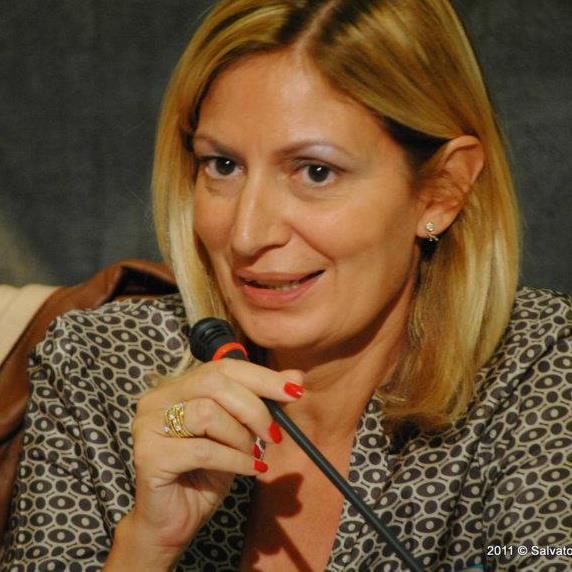 RosaCalipari's profile picture. ex Deputata del Partito Democratico , ex dirigente PAPÀ