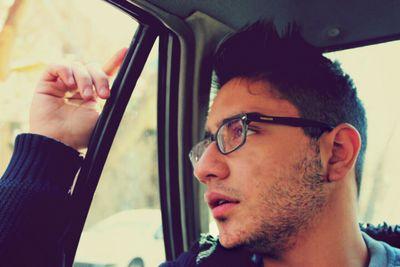 MehdiHabibi6's profile picture. ‏‏‏شاعر بى اسعتداد،پراز اشتباهات گذشته،نوازنده و آهنگساز مبتدى