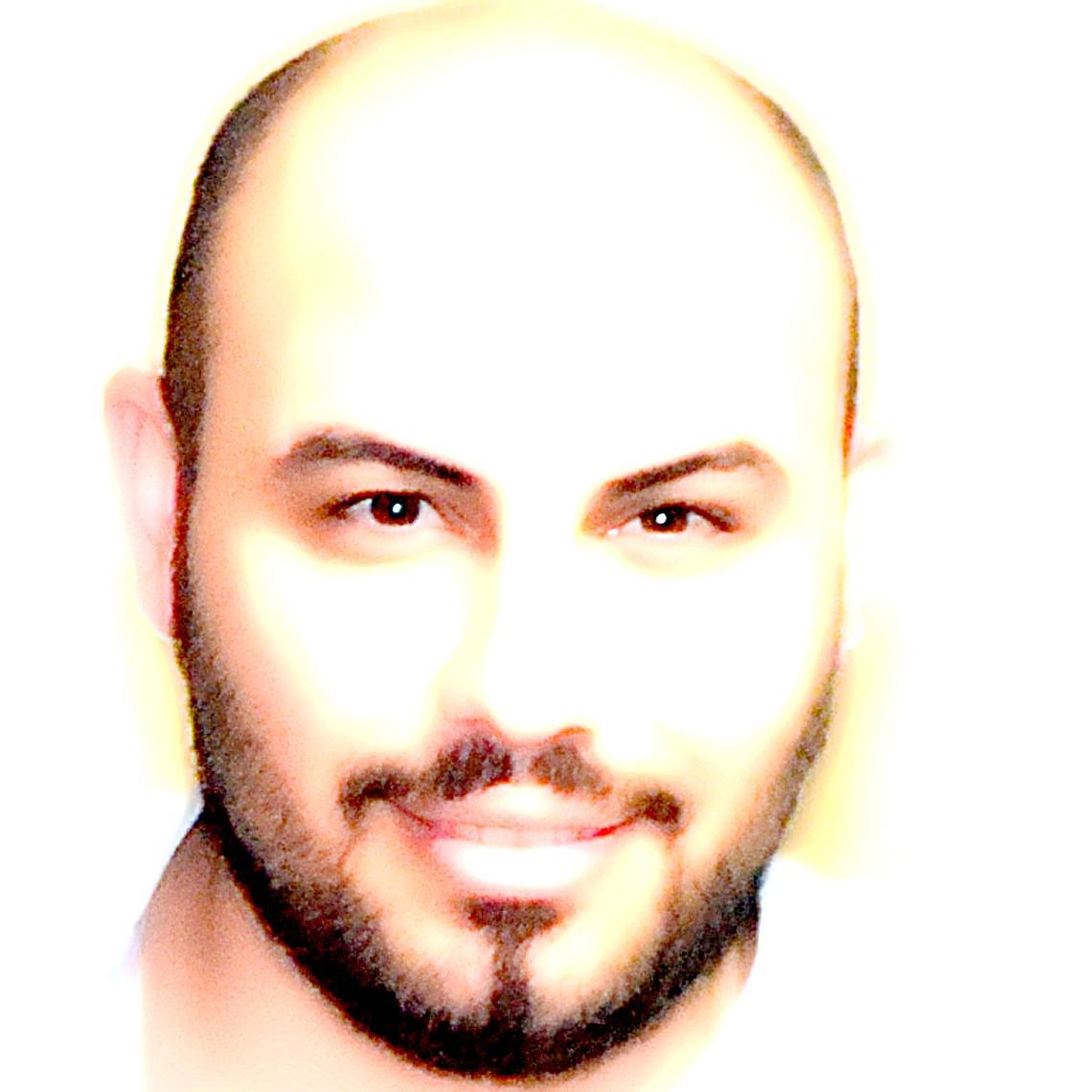 مخرج تلفزيوني وسينمائي ومقدم برامج
