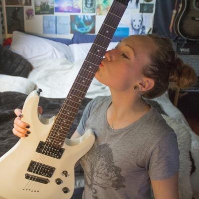 ⚡️Guitarist 🌙 Designer ☀️ Post-Hardcore
