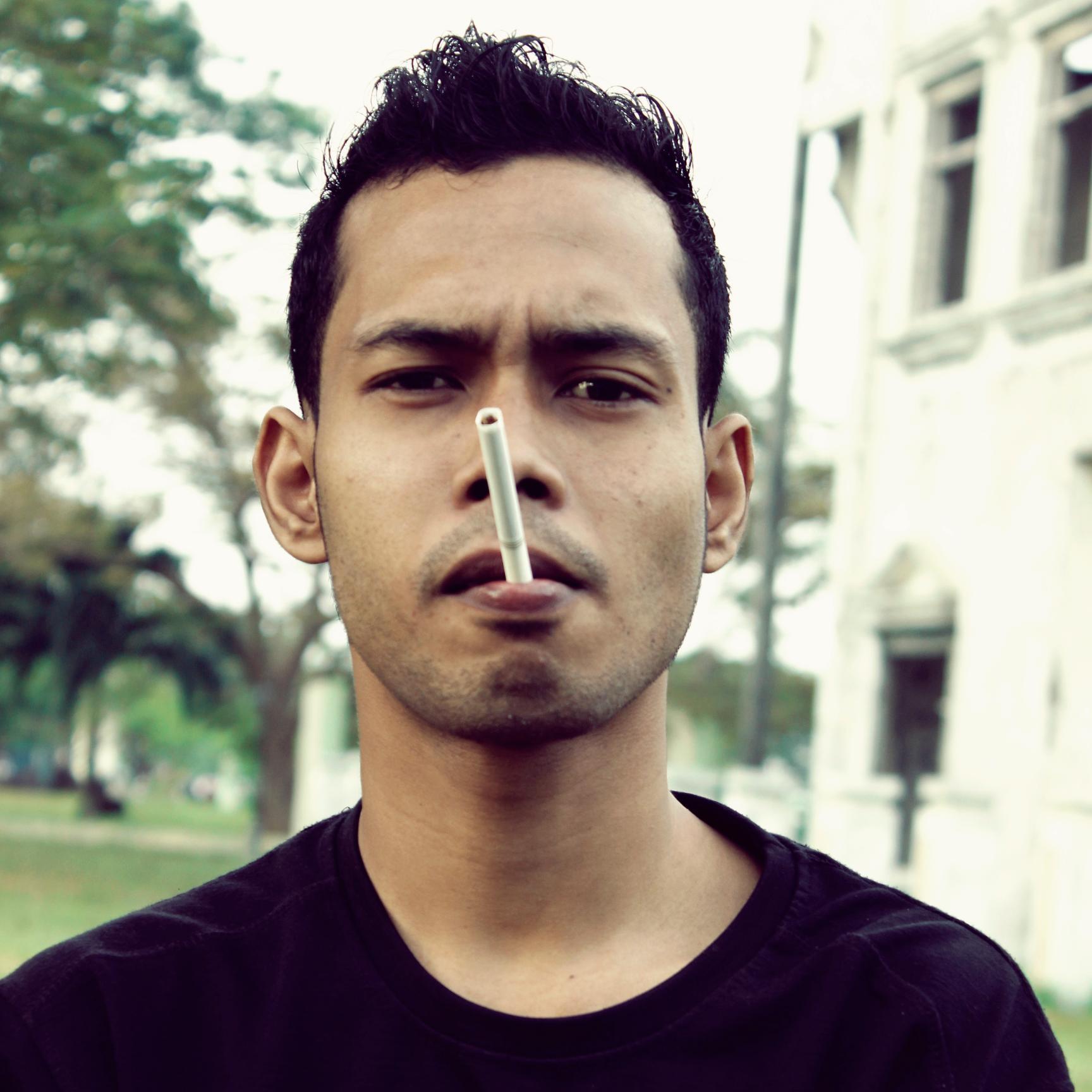 HOBY GUA MAHAL & BANYAK, MAKA NYA MISKIN TERUS