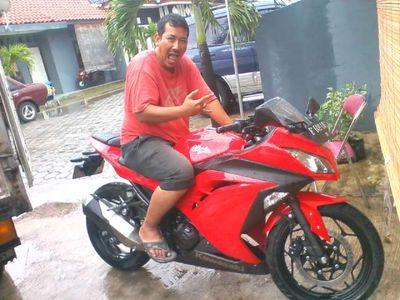 toni_satriawan's profile picture. 