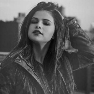 skyler_zr's profile picture. The important thing here is to survive nothing else matters. #OC