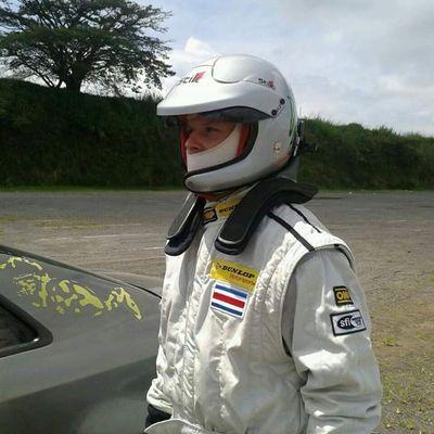 Computólogo, fan de la cocina. Busco un país mejor. Amante del rally. Valar Morghulis. In Odin we trust. Valhalla awaits me.