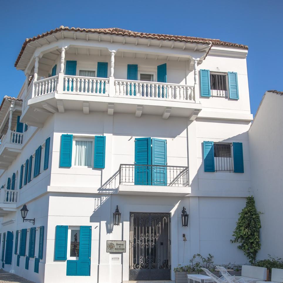 This charming hotel is set within a beautiful republican-style colonial building situated inside the walled city in the heart of Cartagena de Indias.