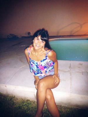 Ver las estrellas, consciente de verlas para adentro.

- Lo único que trasciende es el alma-               Stay Strong !!