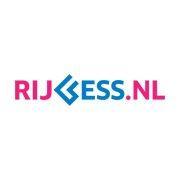 RijLESS.nl is de grootste rijschoolhouder van NL in meer dan 250 gemeenten. Met rijinstructeurs door het land, leidt RijLESS nu  met Rijless.nl