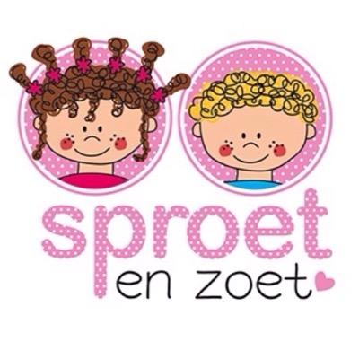 Wendy, eigenaresse van Sproet en Zoet. Kleurrijk, Vrolijk & Handgemaakt! Je vindt er oa schilderijtjes, slingers, schortjes, broches en nog meer leuks!