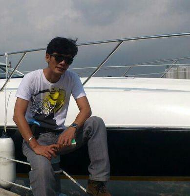 IdolPurba's profile picture. 