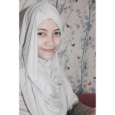 ajeng_nurfalah's profile picture. bercerminlah | M Ikhsan♡