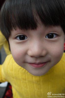 Just both not real. เค้าบอกว่าผมหน้าเหมือนลู่เก้อ จริงไหมฮะ? Dad.. @SeHun_ExOboth