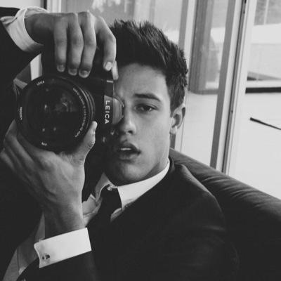@camerondallas pls follow me bae ❤️