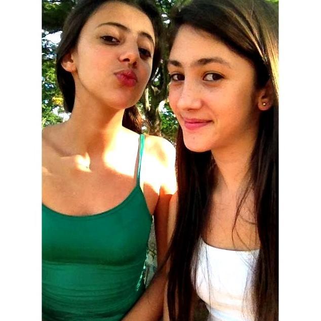 Que nossa amizade dure mais que a eternidade e que a eternidade nunca acabe para que nos sempre posamos ser amigas.
