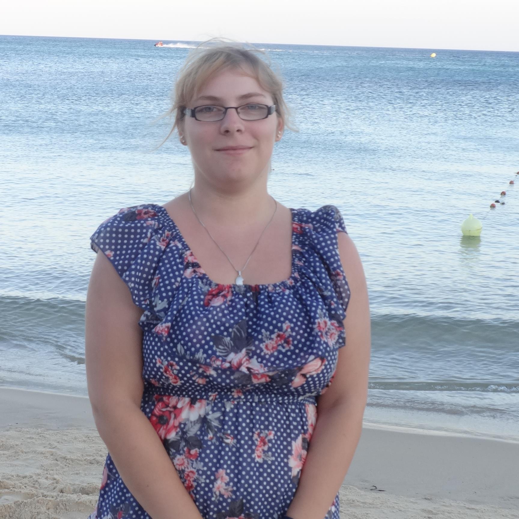 18 years old. from Germany loves music. Trainee as an Medical asisstant