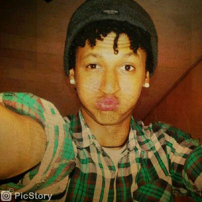 Live your life, and ℓǿ€ the life ÿ¤ù live,,am from lebanon, am an halfcast, Good in singing,rap,acting,fashions,art works,just call #