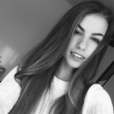 EmiZemmrich's profile picture. instagram: dreamlessgiirl | snapchat: wolkenmeer