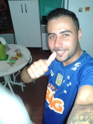 Thiago218755324's profile picture. 