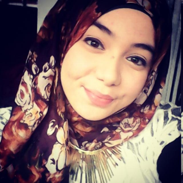 *Live and let live ;) 

Medinat, Nador (Morroco)  Riffia 100% 
*España (Barcelona) 
*Arab-muslima girl *-*