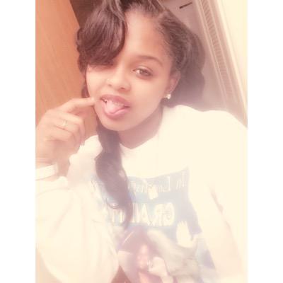 | 18 | Employed | College Student ✏️ |Follow me on Ig: @J.bay_ | #⃣FameDolls