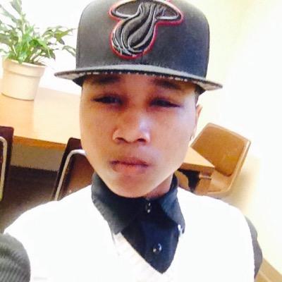 STUD_FAMOUS11 Profile Picture