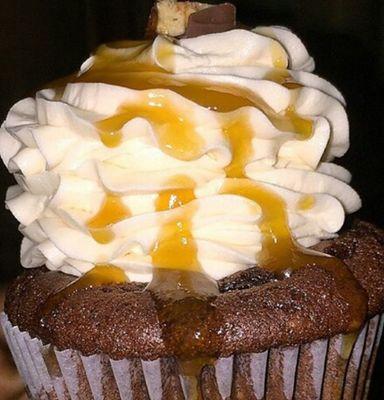 Selling cupcakes to everybody at KHS on Thursdays and Fridays