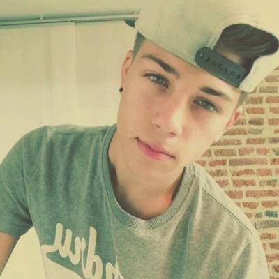 Nathan/16yo/célibataire/Paris.