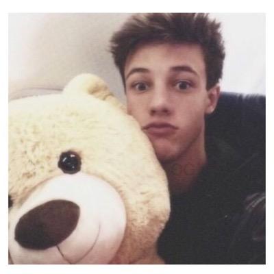 Don't follow this acc but follow @NoWayGrier she will follow back ☺️