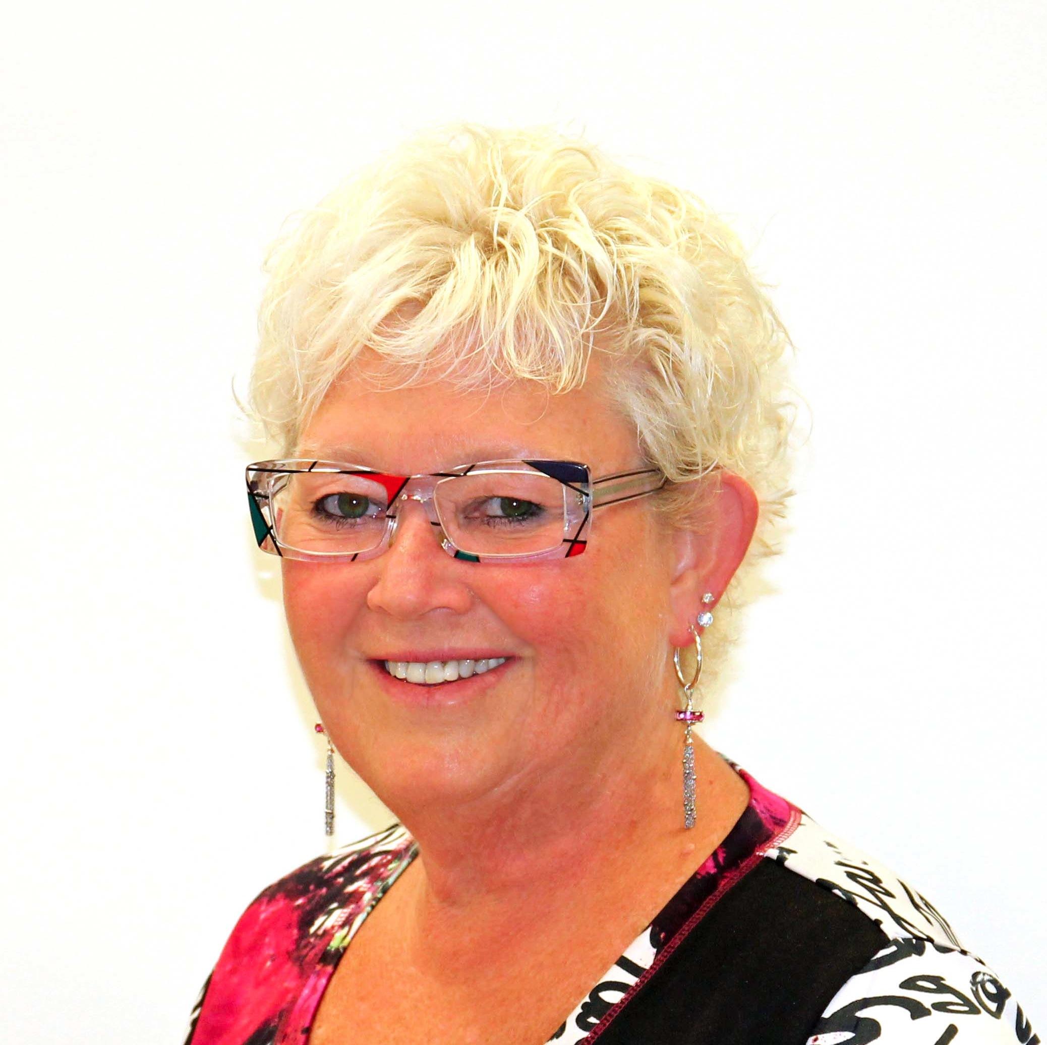 Entrepreneur, fashionista, christmasaholic. Passionate in finding unique gift items and all things bling for The Village Card & Gift Shoppe