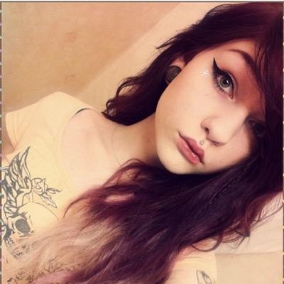alone without a friend in the world...I want to die... [RP|MV]