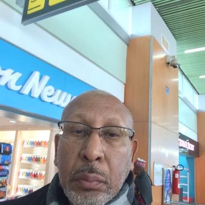 Directeur Associé chez SIGMA INFORMATIQUE. Cinéphile et passionné de lecture durant mon temps libre.