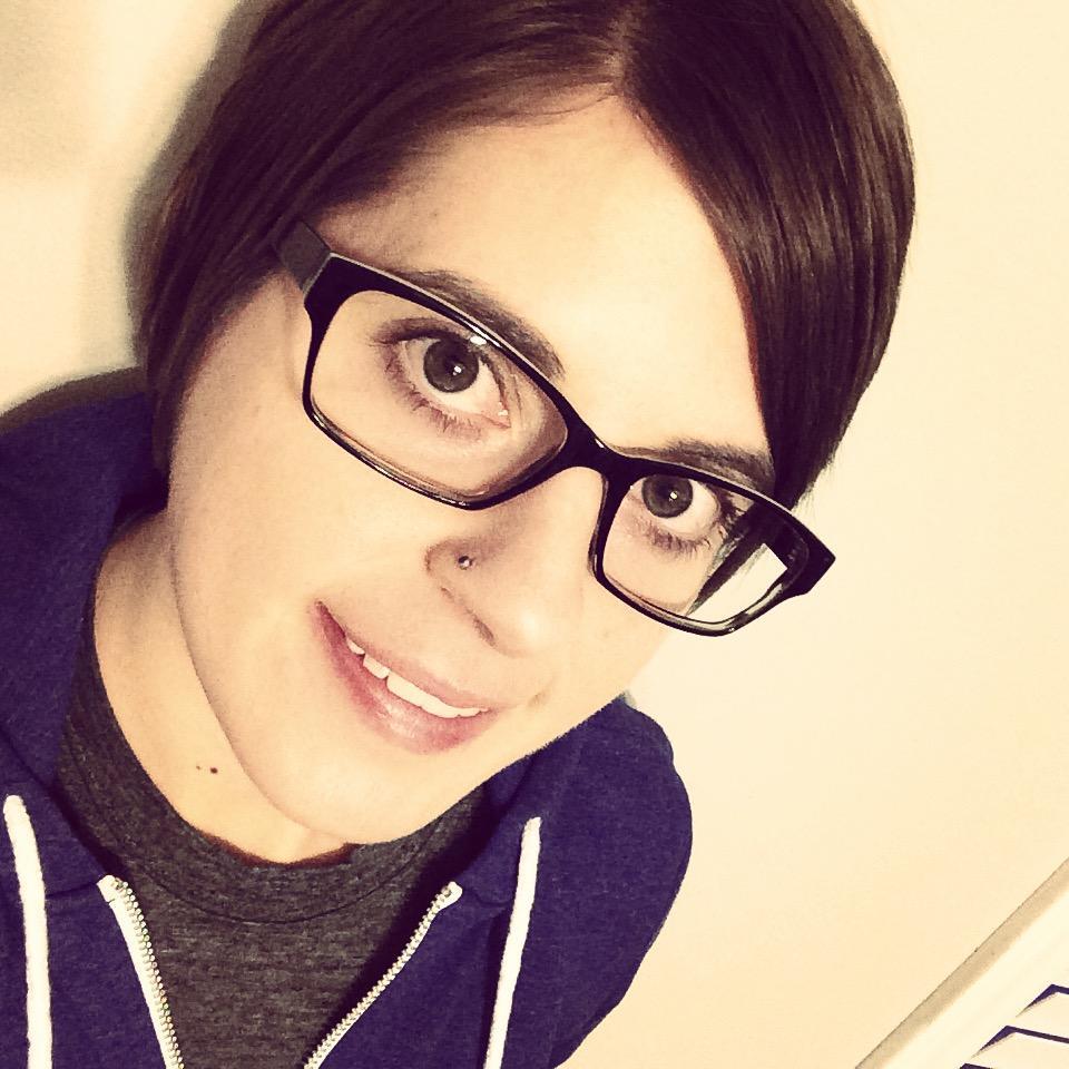 Business Marketing Manager, Web & Content @Reddit. Ex @duosec. I love the web, hand-lettering, and punk music. I'm happiest in a bouncy castle. she/her/hers