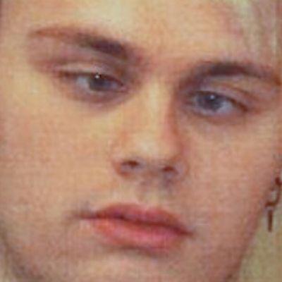Follow @loverboylucifer they'll follow back