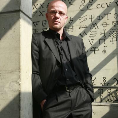 Chef de la police judiciaire neuchâteloise, Chargé de cours aux universités UNIL et UNINE, Membre de la CFEJ et de la CFLD