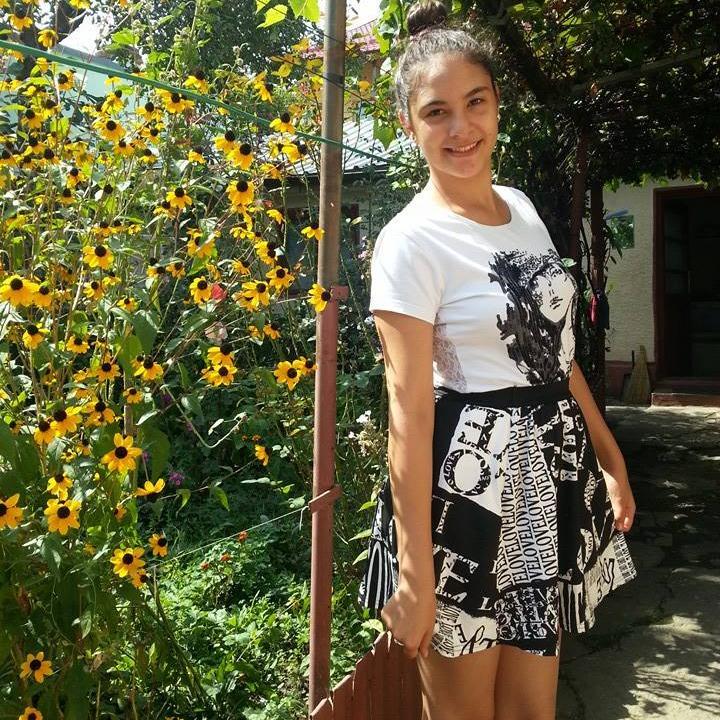 tomadaniela4's profile picture. tare