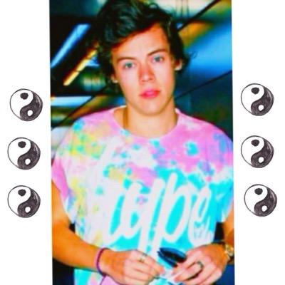 @swordartharry - tweet that acc a smiley face ❤️