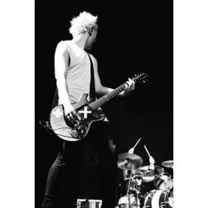 FOLLOW OUR BAND ACCOUNT PLEASE✌️ @winterlace04