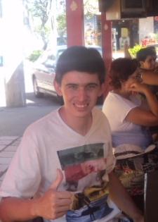 Eu sou Daniel Cemin mais conhecido como Dani.