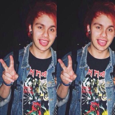 FOLLOW @everlastingmuke PLEASE