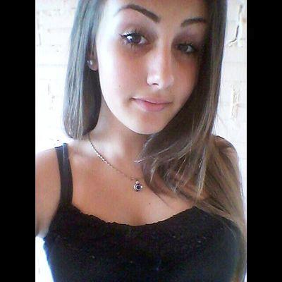 Aqueles que passam por nós, não vão sós, não nos deixam sós. Deixam um pouco de si, levam um pouco de nós.