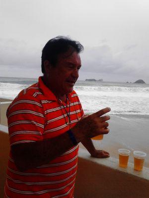 CarlosGdeAlba's profile picture. 