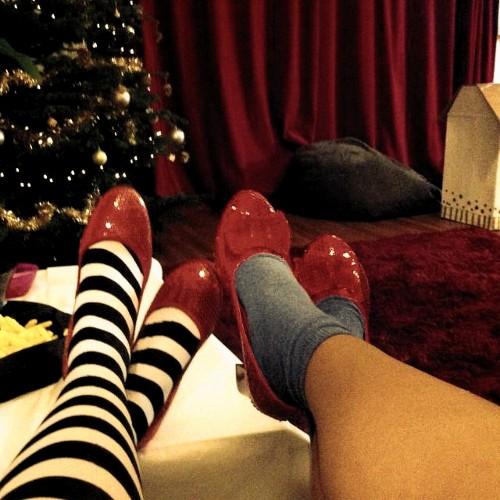 retroloola's profile picture. 