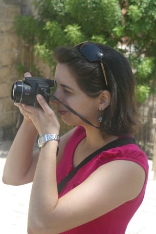 Repórter freelancer, empreendedora social e autora de 21 histórias de estudantes que mudaram a escola
